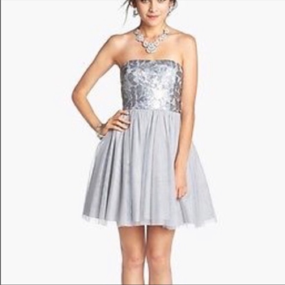 Aidan Mattox Silver Sequin Tulle Event Dress